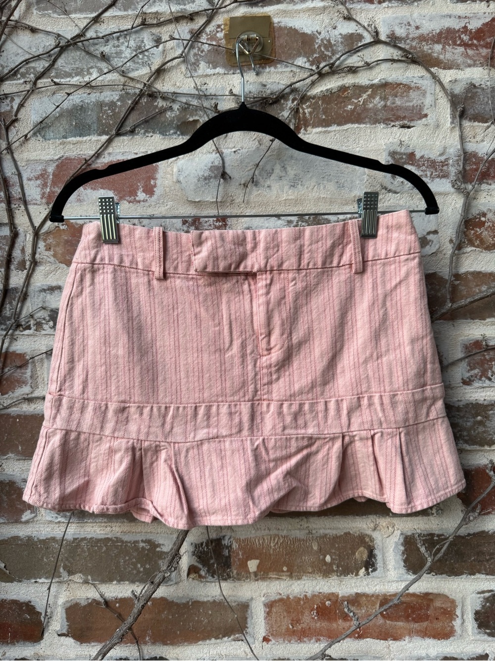 VTG Y2K 2006 American Eagle Pink Pinstripe Ruffle Mini Skirt Sz 6